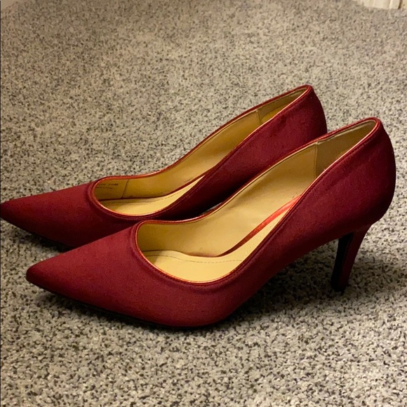 Red J.Renee high heels - Picture 3 of 4